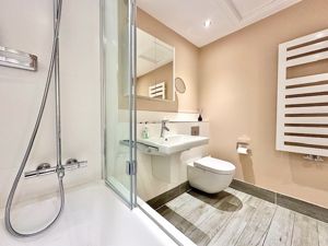 Photo 17- click for photo gallery